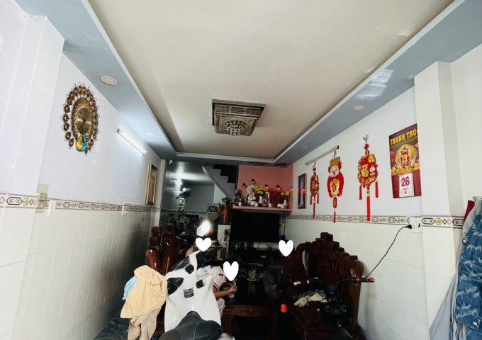 Bán nhà đường Chiến Lược, Bình Trị Đông A, Bình Tân.
Diện tích: 35.3 x 2 tầng x (3.21/2.92 x 10.40).
Giá: 3.9 tỷ thương lượng.