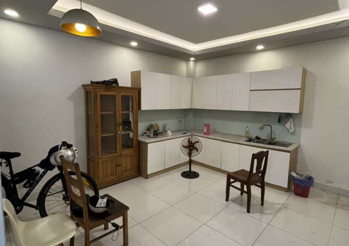 Cho thuê nhà 3 lầu Phạm Hữu Lầu, Quận 7, Dt 5x13. Giá 17 triệu.