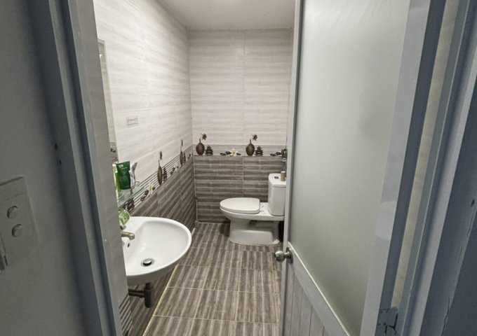 Cho thuê nhà 3 lầu Phạm Hữu Lầu, Quận 7, Dt 5x13. Giá 17 triệu.