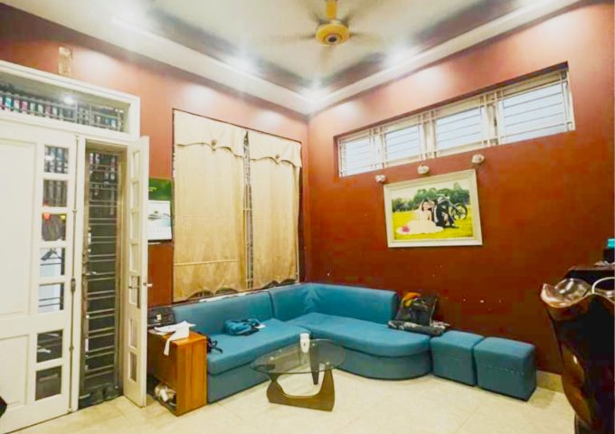 Bán gấp nhà Thiên Hiền, lô góc đắc địa, ngõ thông gần phố, kinh doanh đỉnh, 56m2, mặt tiền 4.4m, giá 7.9 tỷ