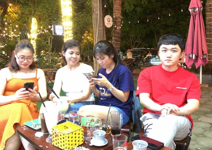 Cần chuyển nhượng quán coffee tại số 2 hồ Văn Quán, Hà Đông