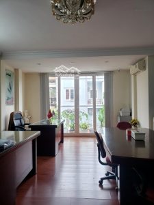 Chính Chủ Cho Thuê Nhà Mặt Phố Nguyễn Ngọc Doãn, Đống Đa Làm Văn Phòng, Spa