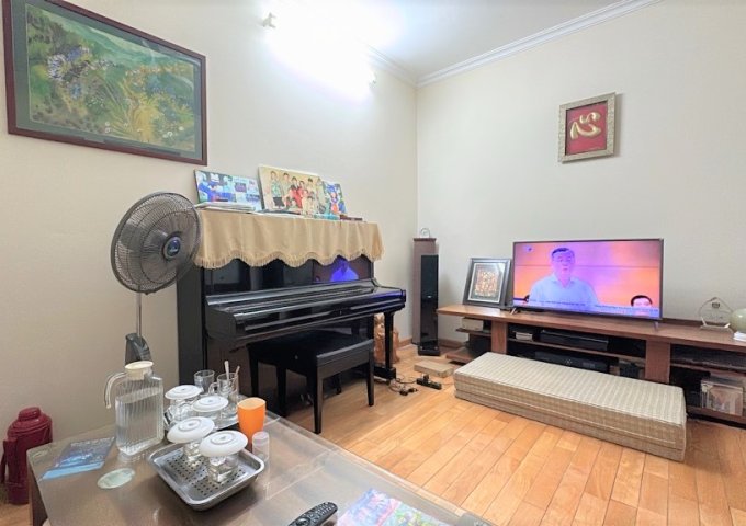 Bán Nhà Mặt Ngõ 629 Kim Mã Ba Đình, 40m Gara KD, 16 tỷ. LH 0349157982.