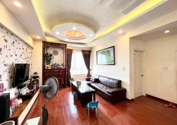 CHÍNH CHỦ cần bán căn hộ chung cư 130 NGUYỄN ĐỨC CẢNH, HOÀNG MAI, Hà Nội.