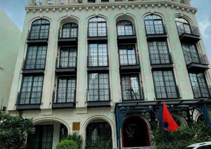 Bán nhà siêu vị trí Ngay khu Lê Thánh Tôn, - Bến Nghé Quận 1 DT:125m2 HĐT 22otr giá chỉ 70 Tỷ