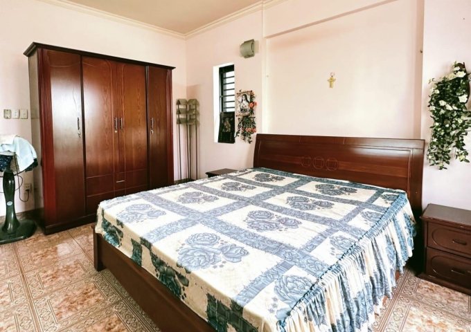 Bán Nhà MT - Đường Lê Trực - Quận Bình Thạnh - 130m2 - 4Tầng - Chỉ Nhỉnh 17 Tỷ .