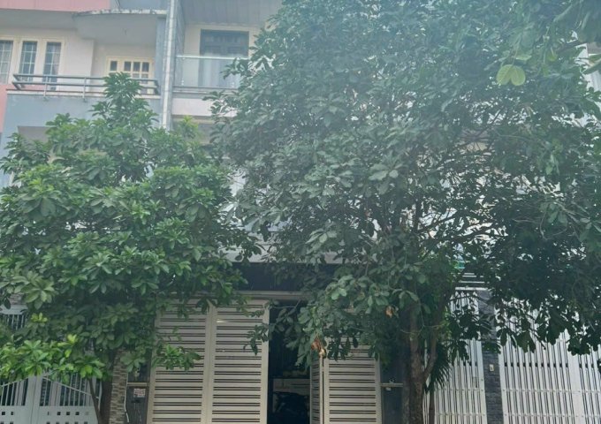 Bán nhà khu Savimex Phú Thuận, Quận 7, Dt 5x18m. 3 lầu, St. Giá 12,5 tỷ