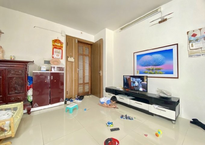 HOT_HIẾM_MỚI_Bán chung cư Chính Kinh_Cạnh Royal_2 ngủ_Nhỉnh 4 tỷ