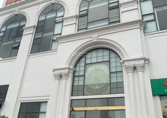 Bán gấp sàn thương mại & Văn phòng toà nhà Housinco Premium số 300 Nguyễn Xiển.