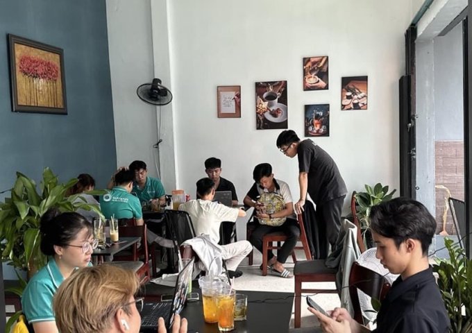 Cần sang lại quán cafe . 405/3 Trường Chinh P14 Tân Bình Hồ Chí Minh