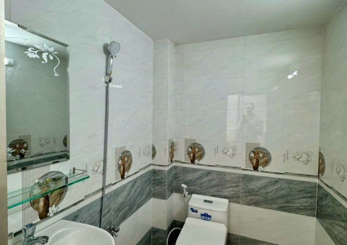 Nhà hẻm Liên Khu 4-5,Bình Hưng Hòa B dt 40m2 1 lầu 2pn 2wc giá 3ty200