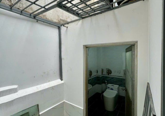 Nhà hẻm Liên Khu 4-5,Bình Hưng Hòa B dt 40m2 1 lầu 2pn 2wc giá 3ty200