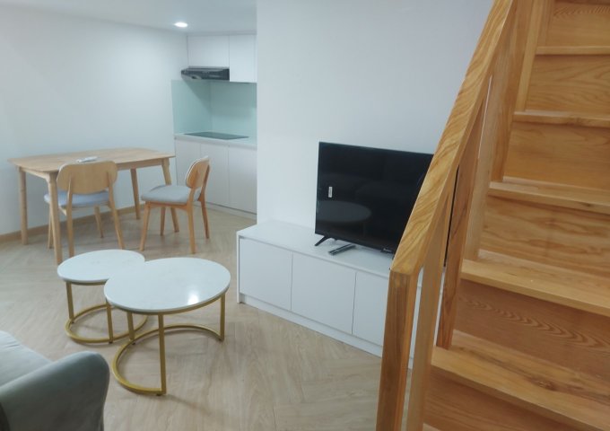 Chính chủ cần cho thuê căn hộ lầu 5 full nội thất tại 530A XVNT, P.25