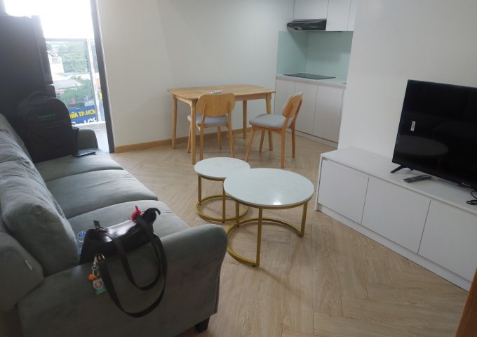 Chính chủ cần cho thuê căn hộ lầu 5 full nội thất tại 530A XVNT, P.25