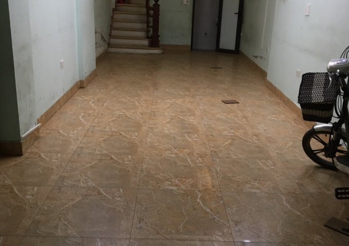 Cho thuê mặt bằng tầng 1 DT 40m2, Phố Mạc Thái Tổ, Yên Hòa, Cầu Giấy