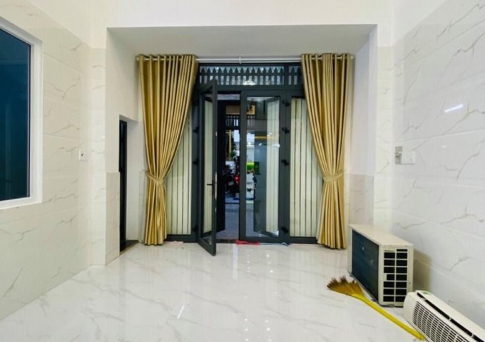 Bán nhà hẻm xe hơi 130 Hồ Bá Kiện, Phường 15, Quận 10, DT: 3.6x22m, nhà cấp 4, giá 10.5 tỷ 