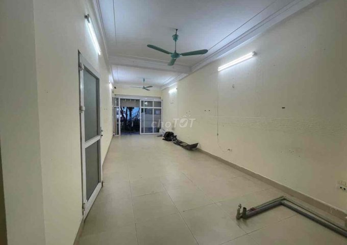 Cho thuê mặt bằng tầng 1 làm cửa hàng ở ngõ 265 đường Ngọc Hồi- Thanh Trì- Hà Nội.