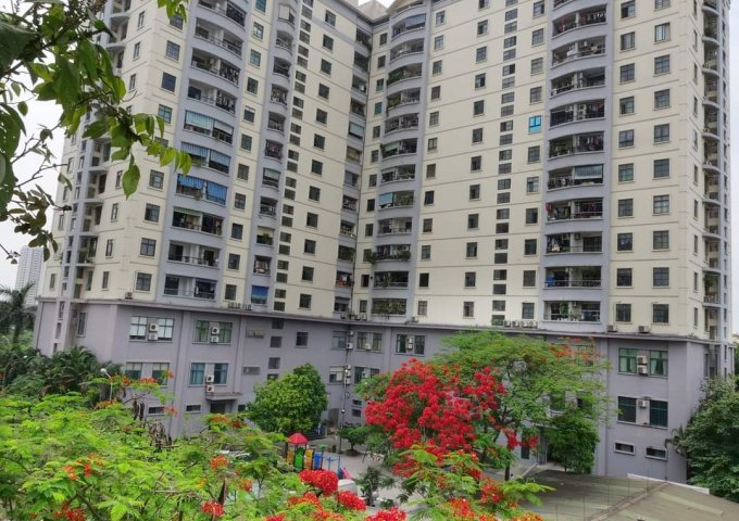 Bán căn hộ chung cư B15 Đại Kim. Vị trí đắc địa, giao thông thuận tiện.