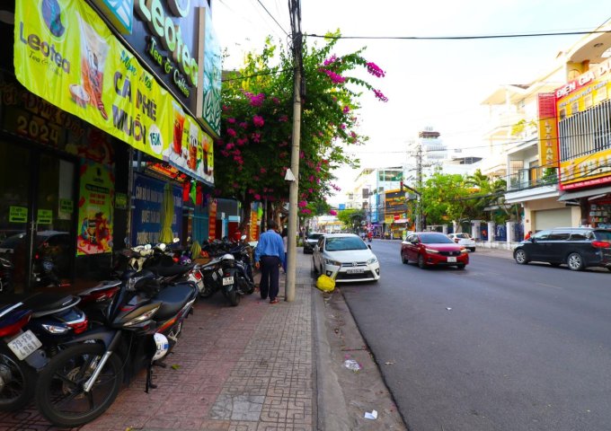 Bán nhà mặt tiền đường Quang Trung - TP. Nha Trang