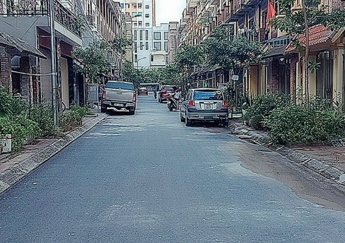 Cc F0 gửi bán nhà 4.5 tầng LK3-29 KĐT Lộc Ninh 67.5m2, tt Chúc Sơn, Chương Mỹ, HN.