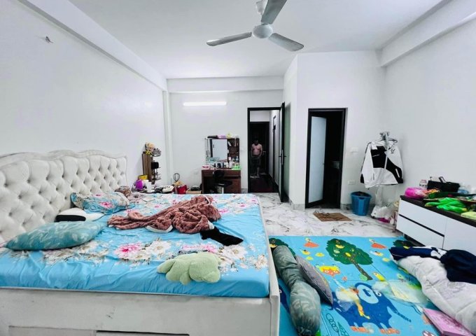 RẺ BẤT NGỜ: Nhà phố Khương Trung,Thanh Xuân-Nhà đẹp ở ngay,ngõ ô tô,SĐCC.