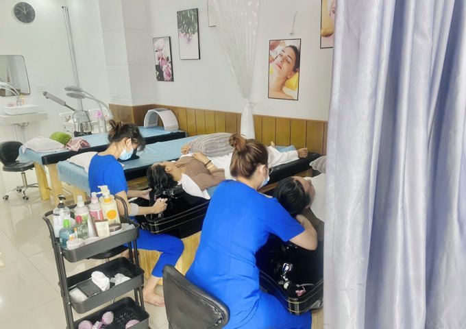 Chính chủ cần sang tiệm spa gồm nail, mi, chăm sóc da, gội đầu