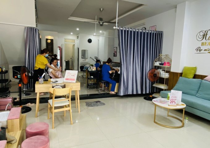 Chính chủ cần sang tiệm spa gồm nail, mi, chăm sóc da, gội đầu