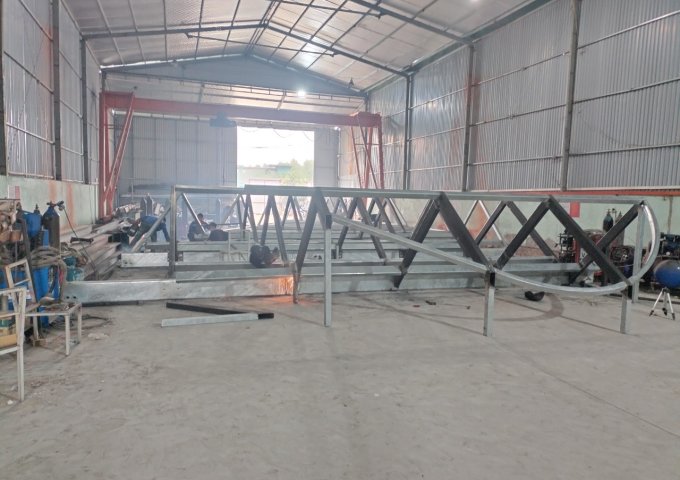 Cho thuê 800m2 nhà xưởng sẵn Cẩu Trục 5 tấn + Văn Phòng tại đường Chùa Trầm, TT Chúc Sơn, Chương Mỹ.