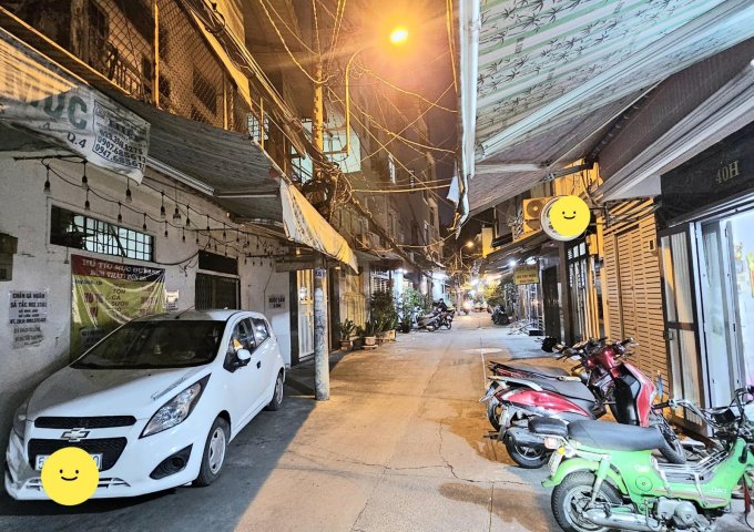 Nhà đẹp Ngang 3.5 x 13.2 m đúc 4 tấm Khánh Hội Q4 hơn 100 triệu m