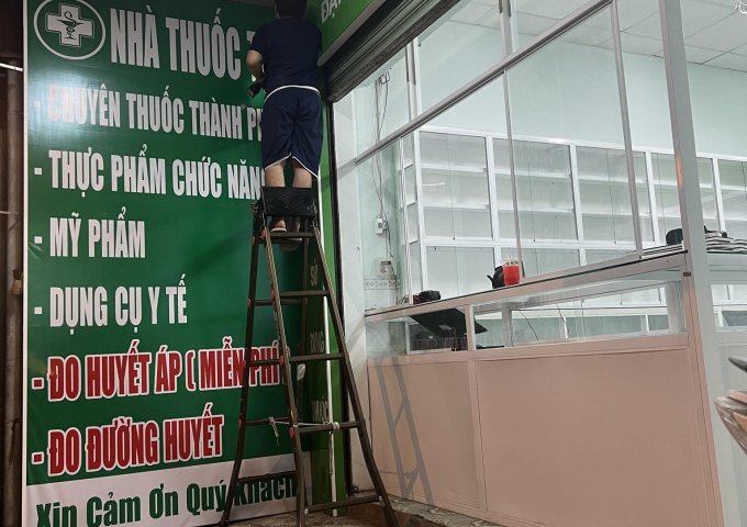 CẦN BÁN NHÀ QUẬN 5 GIÁ 15,1 TỶ HƯỚNG TÂY BẮC Địa chỉ : 393 Phan Văn Trị, Phường 2, Quận 5.