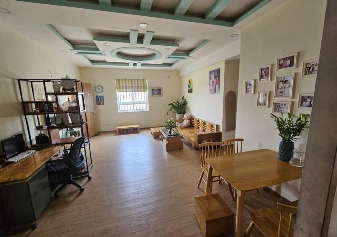 Bán nhà Mặt phố Nguyễn Chánh, Cầu Giấy 62m2*5T*28 tỷ, vỉa hè kinh doanh, DV ô tô dừng đỗ ngày đêm