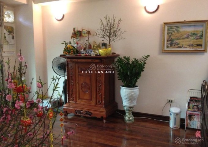 Chính chủ cần bán căn hộ chung cư 2PN 103m2 tại tòa B Làng Quốc Tế Thăng Long liên hệ 0904175727