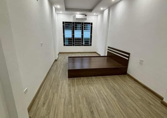 Cho thuê mặt bằng kinh doanh tại ngõ 10 Lưu Quang Vũ, Cầu Giấy