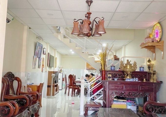 Bán nhà mặt tiền 4,15x18m giá 5,7 tỷ Đường Tân Chánh Hiệp 3