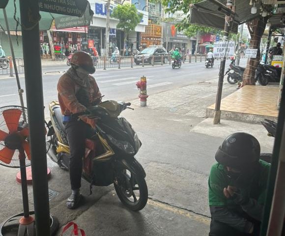 Chính chủ cần sang nhượng hoặc cho thuê lại mặt bằng 2 mặt tiền Đường Quang Trung, phường 8, Gò Vấp, tp HCM