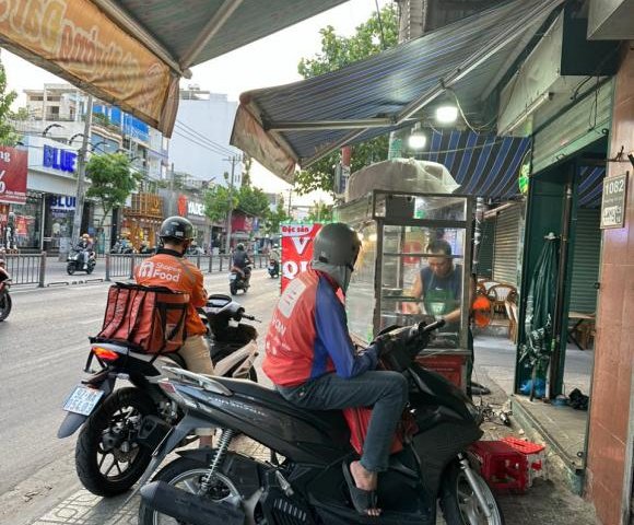 Chính chủ cần sang nhượng hoặc cho thuê lại mặt bằng 2 mặt tiền Đường Quang Trung, phường 8, Gò Vấp, tp HCM