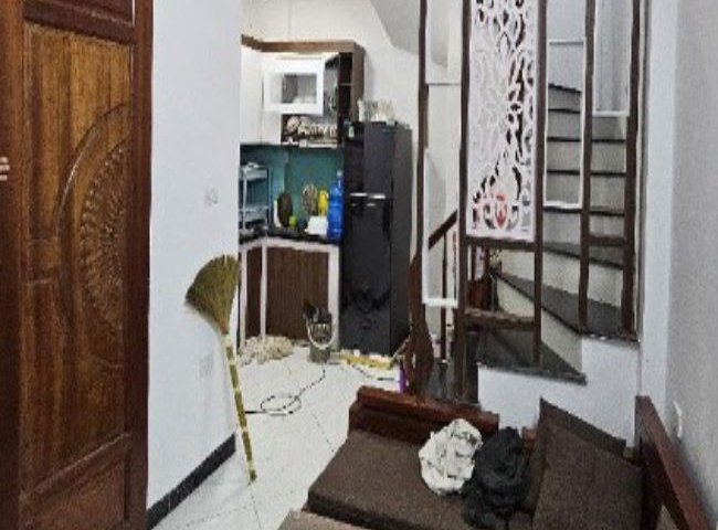 Cần bán nhà tại địa chỉ phố Đàm Quang Trung, phường Long Biên, quận Long Biên