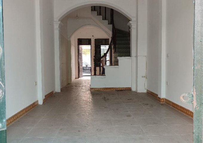 BÁN NHÀ VỊ TRÍ ĐẮC ĐỊA NHẤT HOÀNG QUỐC VIỆT, PHÂN LÔ, 3 ÔTÔ TRÁNH VỈA HÈ, KINH DOANH ĐỈNH, 46,3M2, GIÁ 13,4 TỶ.