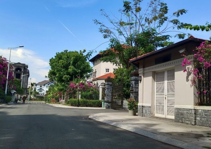 Villa Thủ Thiêm Thạnh Mỹ Lợi Quận 2 khu Spring Villas diện tích 25x20 550m2 giá 75 tỷ