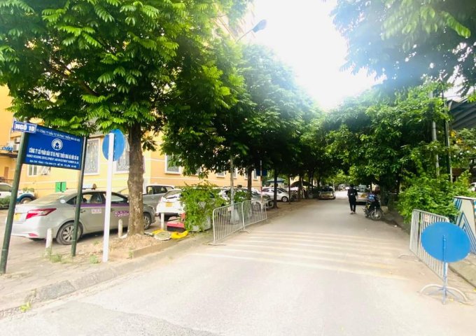 Biệt Thự Song Lập, KĐT Mễ Trì Thượng 120m x 4T x Mt 7.8m. Giá 21.6 tỷ.