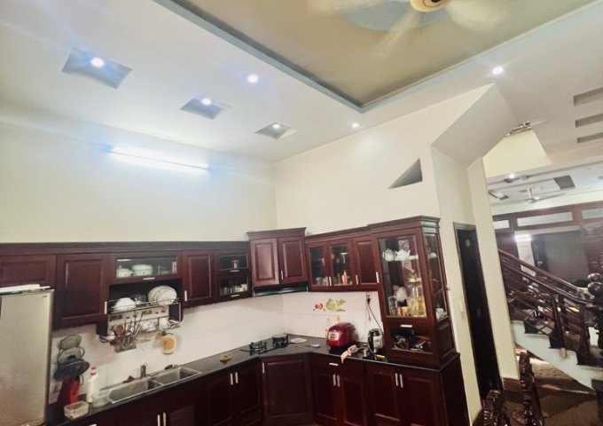 Bán nhà hẻm xe tải Trường Chinh, 6x17, 4pn, Phường 15, Tân Bình, 8,5 tỷ 