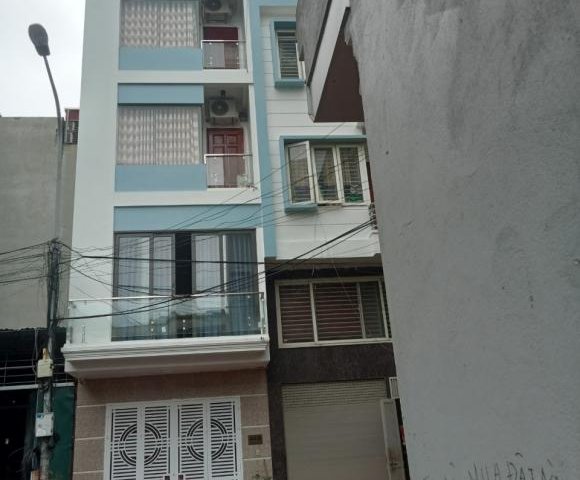 Chính chủ cần bán nhà tai liền kề 18 sô nhà 55 khu đất dịch vụ dọc bún 2 la Khê Hà Đông Hà Nội