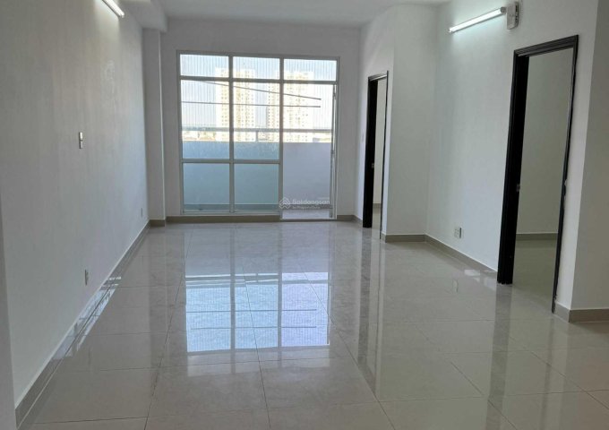 Bán CH Belleza , Quận 7, dt:82m2 , 2PN và 2wc , căn góc có ban công , giá :2,350 tỷ .LH0906611859