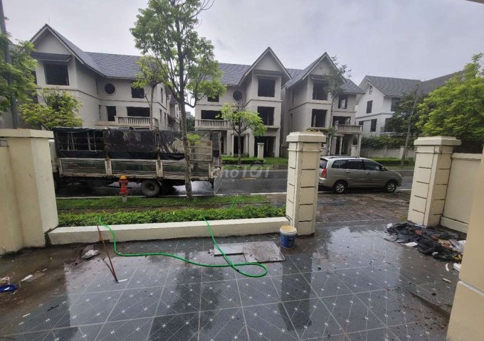 Cho thuê biệt thự mới 3,5 tầng tại KĐT Sunny Garden City, Quốc Oai, Hà Nội