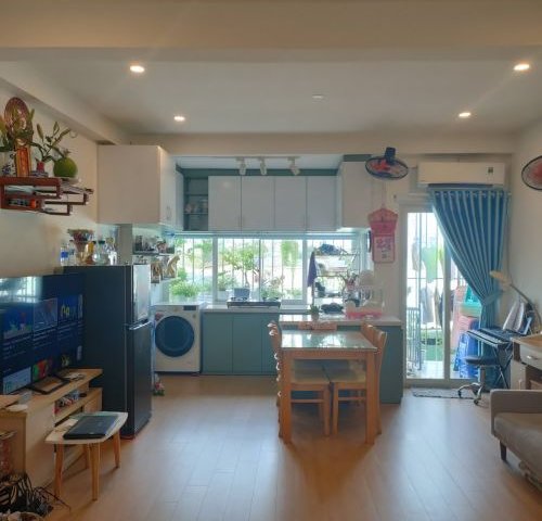 CHÍNH CHỦ CẦN BÁN NHÀ Địa chỉ: Nhà tập thể tầng 3 hẻm 888, đường 30/4, p 11, TP Vũng Tàu