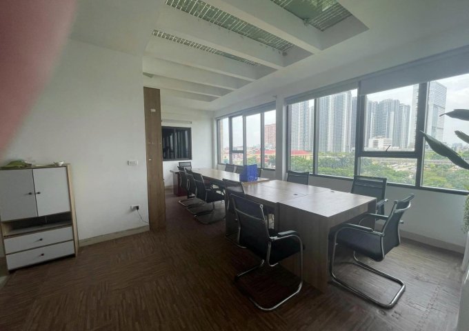 Chính chủ cho thuê 1 Văn phòng duy nhất - Nguyễn Cơ Thạch View triệu đô