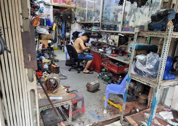 Bán nhà Tân Bình HXH 99m2  hẻm ô tô sát mặt tiền nở hậu 9m 3 tầng Năm Châu chỉ 8.7  tỷ.