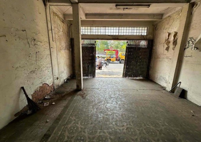 Nhà nguyên căn mặt tiền đường Cộng Hòa, Phường 4, Tân Bình