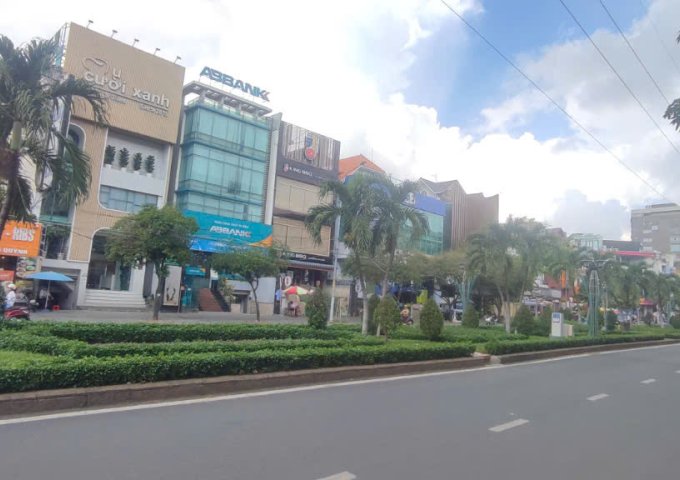 Mặt tiền đường D1(Nguyễn Văn Thương)P25 BT,DT:4X13,DTCN:49m2,nhà 3 tầng ,giá 15,7 tỷ-0932324349