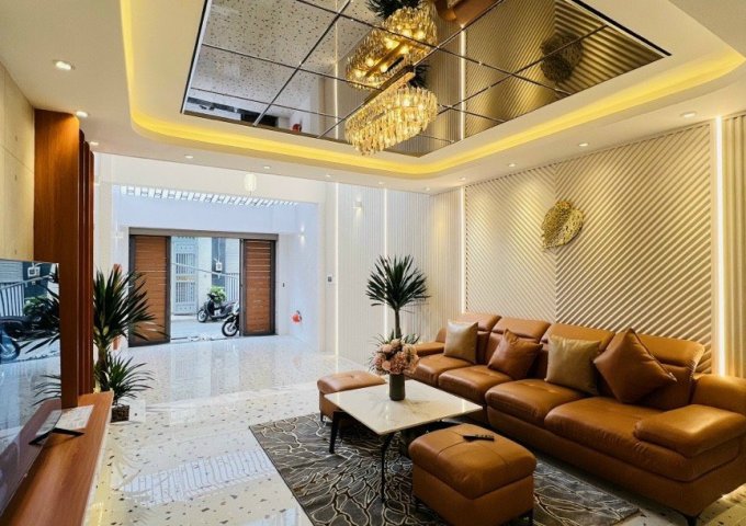 Bán nhà Hẻm Xe Tải đường Số 7, Thành Thái, phường 14, quận 10. DT 4m x 20m - 5 Tầng - 10PN -  17 tỷ TL